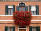 Italy, VENICE, house window overflowing with flowers, ITL1767JPL