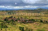 MADAGASCAR, Antisirabe, highland village, MDG221JPL