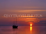 MALDIVE ISLANDS, Eriyadu island, sunset and boat, MAL665JPL
