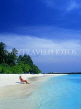 MALDIVE ISLANDS, Velassaru Island, beach and sunbather, MAL414JPL