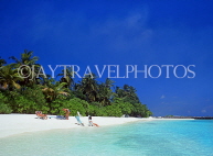 MALDIVE ISLANDS, Velassaru Island, island and beach view, MAL404JPL