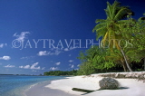 MALDIVE ISLANDS, Villivaaru Island, beach and island view, MAL131JPL