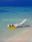 MALDIVE ISLANDS, sunbed and flippers, in shallow water, MAL641JPL