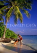 MALDIVE ISLANDS, tourist and child on beach, MAL687JPL