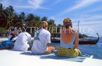 MALDIVE ISLANDS, tourists on boat trip, visiting islands, MAL757JPL