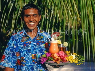 MALDIVE ISLANDS, waiter with cocktails on tray, MAL523JPLA