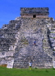 MEXICO, Yucatan, CHICHEN ITZA, El Castilo (entral pyramid), Mayan sites, MEX213JPL