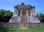MEXICO, Yucatan, CHICHEN ITZA, Mayan sites, Grandstand Ball Court, MEX224JPL