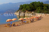 MONTENERGO, Sveti Stefan, beach nearby, sunbathers and sunshades, MON30JPL