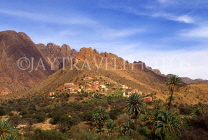 MOROCCO, Atlas Mountains, and mountain village, MOR390JPL