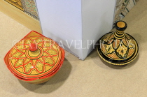 MOROCCO, Marrakesh, pottery and ceramics, MOR442JPL