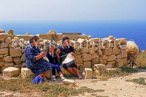 Malta, GOZO, Gozitan women knitting wool, MLT696JPL