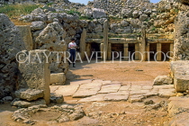 Malta, GOZO, ruins of Ggantija Temples, Altar niches, South Temple, MLT512JPL