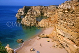 PORTUGAL, Algarve, 'Round Cavern' beach and coast, POR951JPL