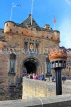 SCOTLAND, Edinburgh, Edinburgh Castle, and visitors at entrance, SCO1095JPL