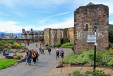 SCOTLAND, Edinburgh, Edinburgh Castle, visitors, SCO1147JPL