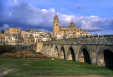 SPAIN, Castile & Leon, SALAMANCA, city view with Roman bridge and Cathedral, SPN220JPL