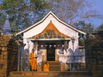 SRI LANKA, Anuradhapura, Jaya Sri Maha Bodhi shrine and sacred Bo tree, SLK1551JPL
