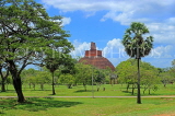 SRI LANKA, Anuradhapura, Jethavanaramaya Dagaba (stupa), SLK5546JPL