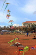 SRI LANKA, Colombo, Galle Face Green, and kite flying, SLK5214JPL