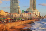 SRI LANKA, Colombo, Galle Face Green, evening crowds by the promenade, SLK5265JPL