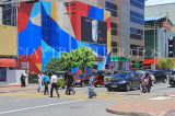 SRI LANKA, Colombo, Galle Road, pedestrians crossing, SLK5306JPL