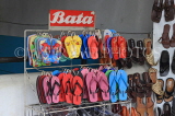SRI LANKA, Kandy, Kandy Central Market, Bata slippers for sale, SLK4038JPL