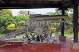 SRI LANKA, Kandy, Raja Wasala Park, Japanese Gun presented by Lord Louis Mountbatten, SLK3766JPL