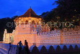 SRI LANKA, Kandy, Temple of the Tooth (Dalada Maligawa), illuminated at night, SLK3446JPL