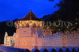 SRI LANKA, Kandy, Temple of the Tooth (Dalada Maligawa), illuminated at night, SLK3447JPL