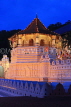 SRI LANKA, Kandy, Temple of the Tooth (Dalada Maligawa), illuminated at night, SLK3449JPL