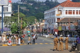 SRI LANKA, Kandy, town centre, street scene, SLK3650JPL