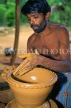 SRI LANKA, Kelaniya, potter working, SLK1809JPL