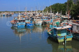 SRI LANKA, Negombo, fishing boats in Negombo Lagoon, SLK2436JPL