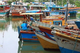 SRI LANKA, Negombo, fishing boats in Negombo Lagoon, SLK2628JPL