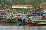 SRI LANKA, Negombo, fishing boats in Negombo Lagoon, SLK2635JPL
