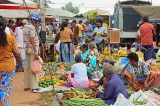 SRI LANKA, Negombo, market, fruit and vegetable market, vendors and shopper, SLK2687JPL