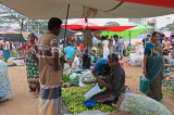 SRI LANKA, Negombo, market, fruit and vegetable market, vendors and shoppers, SLK2662JPL