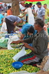 SRI LANKA, Negombo, market, fruit and vegetable market, vendors with scales, SLK2663JPL
