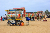 SRI LANKA, Negombo, snacks vendors on beach, SLK2514JPL