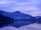 SRI LANKA, Nuwara Eliya, Gregory Lake at dawn, SLK145JPL