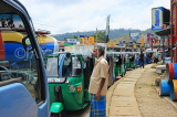 SRI LANKA, Pussellawa, town centre, three wheeler taxis lined up along street, SLK4197JPL