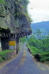 SRI LANKA, hill country, road through Ramboda Pass, (on route to Nuwara Eliya), SLK1884JPL