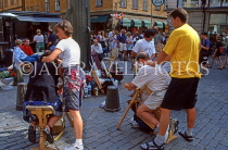 SWEDEN, Stockholm, Old Town (Gamla Stan), people having ACU Japanese massage, SWE190JPL