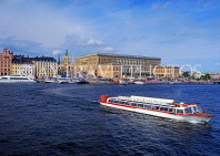 SWEDEN, Stockholm, Old Town (Gamla Stan), skyline, and sightseeing boat, SWE101JPL
