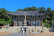 South Korea, SEOUL, Bongeunsa Temple, Daewoongjeon (main Buddha hall), SK838JPL