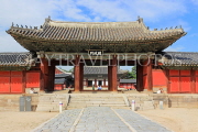 South Korea, SEOUL, Changgyeonggung Palace, complex, Myeongjeong-jeon area, SK109JPL