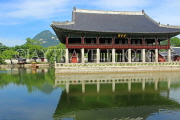 South Korea, SEOUL, Gyeongbokgung Palace, Gyeonghoeru Pavilion, SK358JPL
