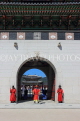 South Korea, SEOUL, Gyeongbokgung Palace, Sumunjang (Royal Guard) Changing Ceremony, SK485JPL