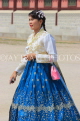 South Korea, SEOUL, Gyeongbokgung Palace, visitor in traditional Hanbok attire, SK455JPL